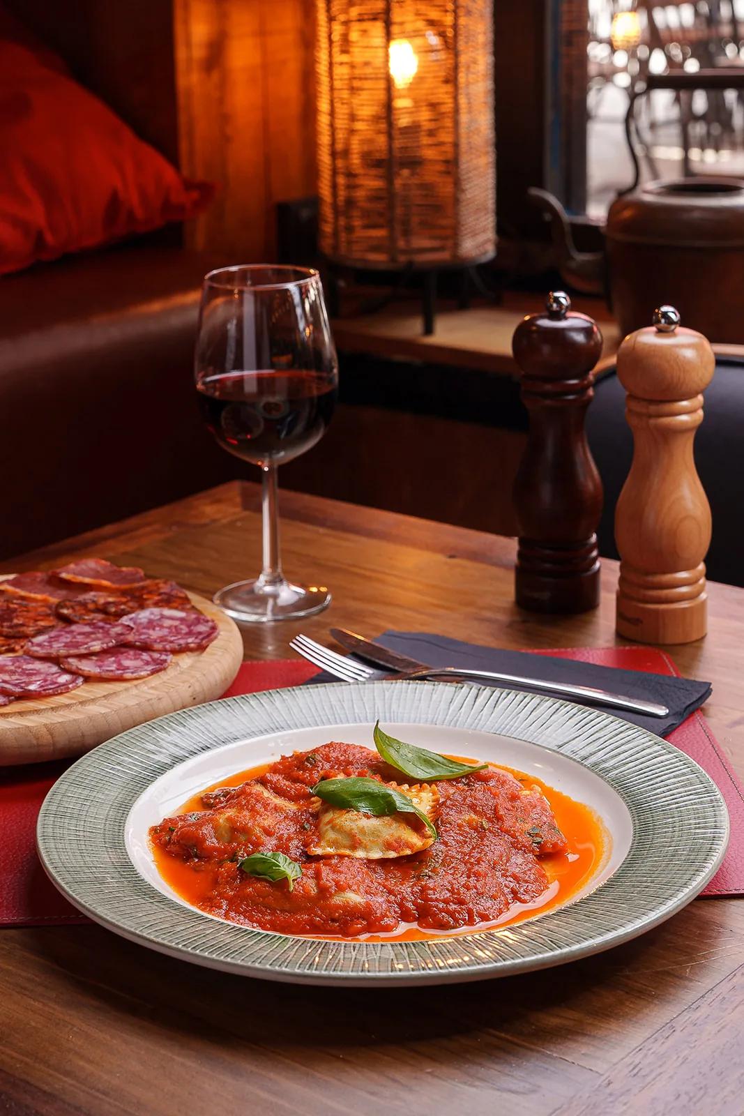 Nook — Plaça Reial, Barcelona — 16
