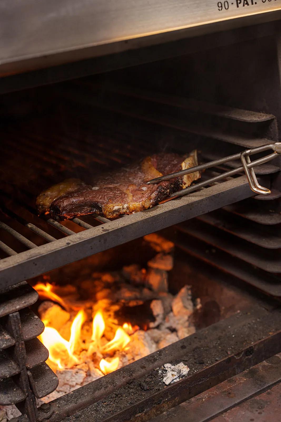Carne en la brasa de Nook