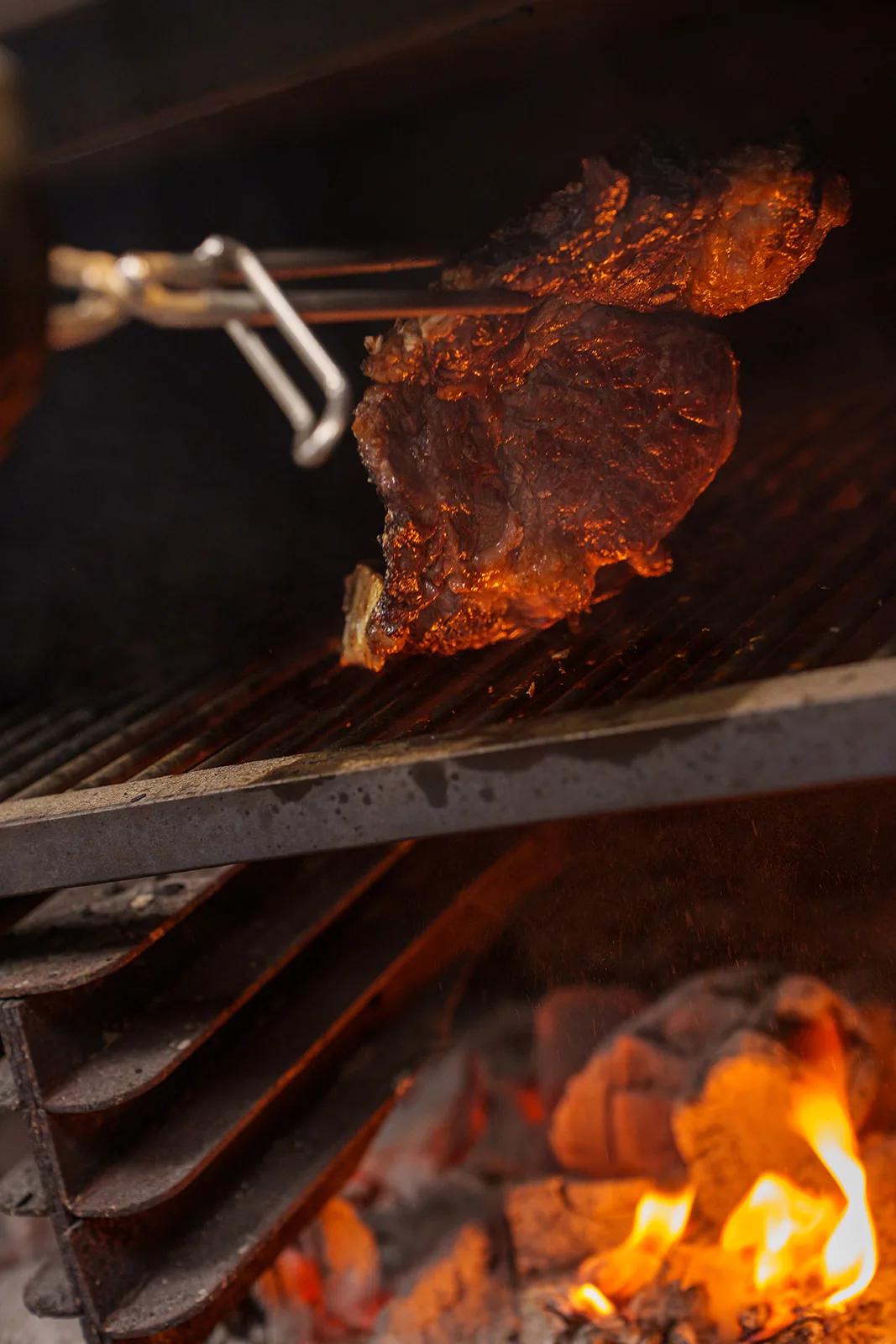 Carne en la brasa de Nook